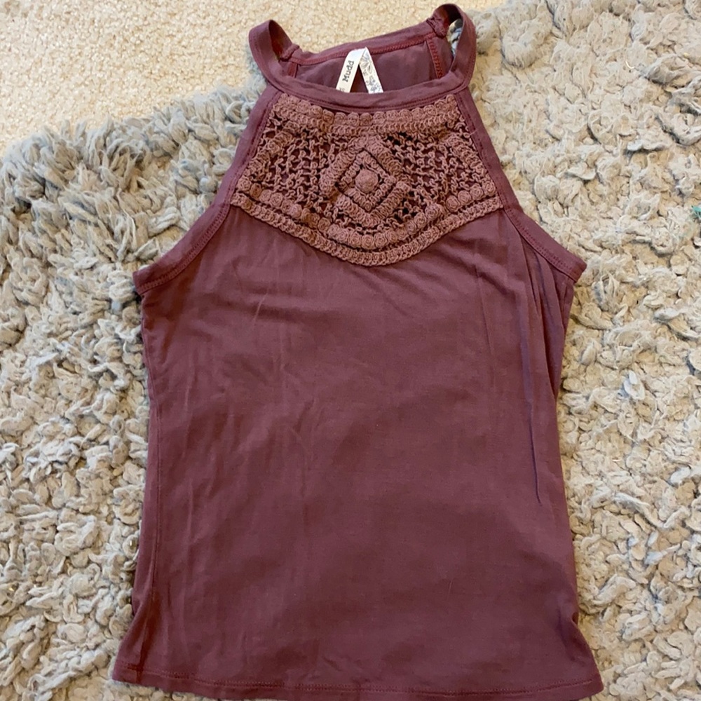 Kohl’s brand Mudd purple tank top with knit detail